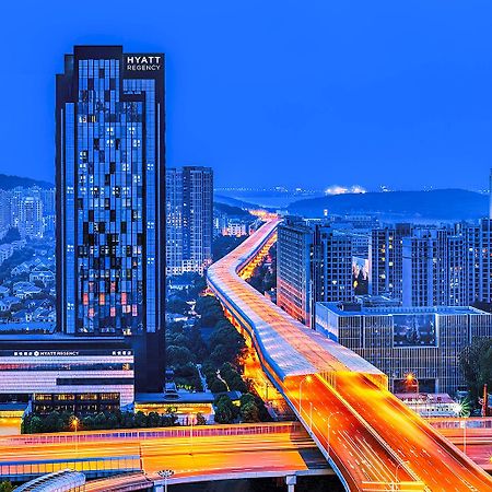 Hyatt Regency Wuhan Optics Valley Екстер'єр фото
