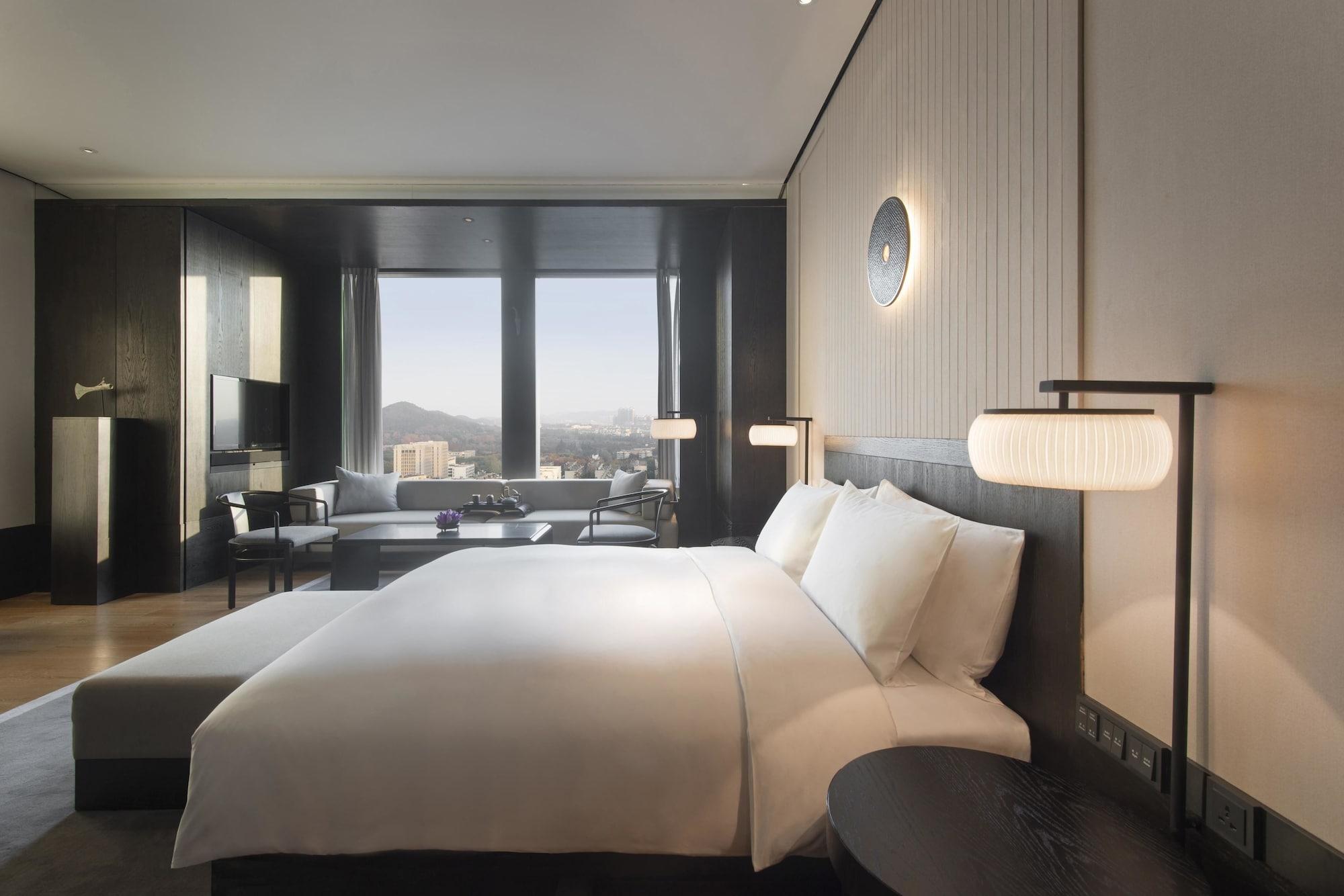 Hyatt Regency Wuhan Optics Valley Екстер'єр фото